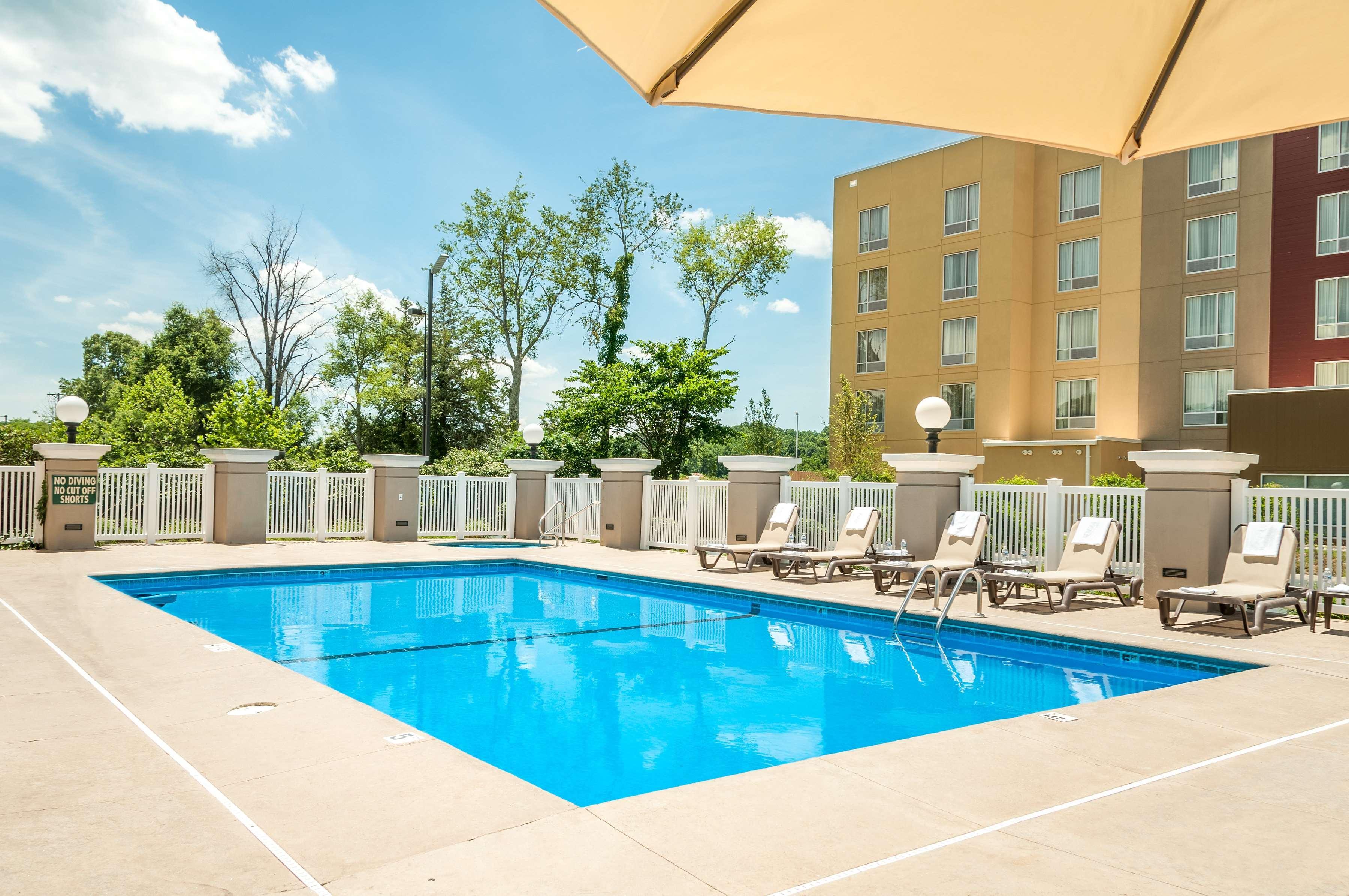Country Inn & Suites By Radisson, Cookeville, Tn Bagian luar foto