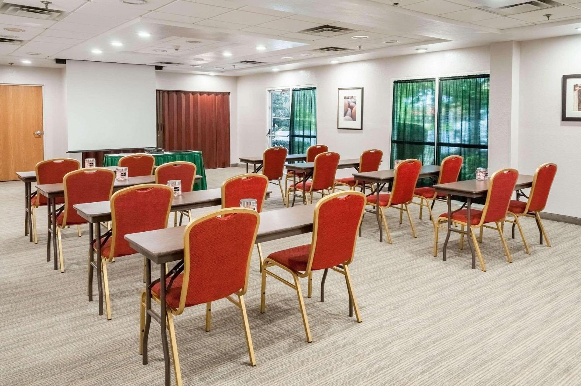 Country Inn & Suites By Radisson, Cookeville, Tn Bagian luar foto